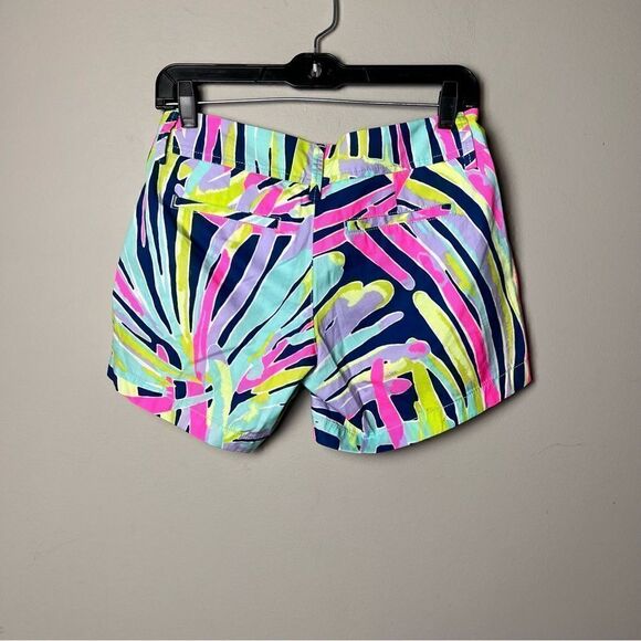Lilly Pulitzer indigo Sea dreamin multicolored 5” Callahan shorts - Picture 3 of 9